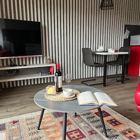 Byt V Blizkosti Centra A V Klidne Zone Tábor Kültér fotó